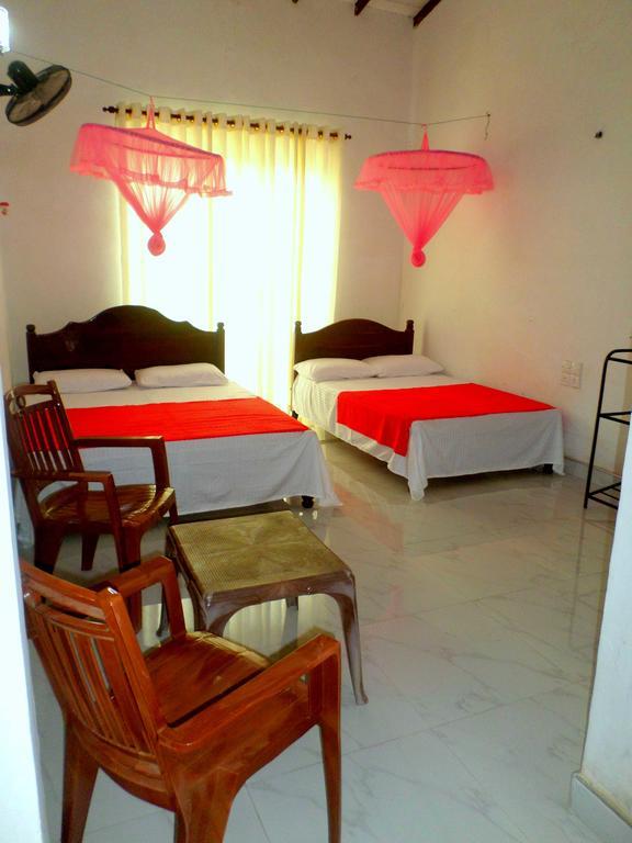 Lion Rest Hotel Anuradhapura Exterior photo